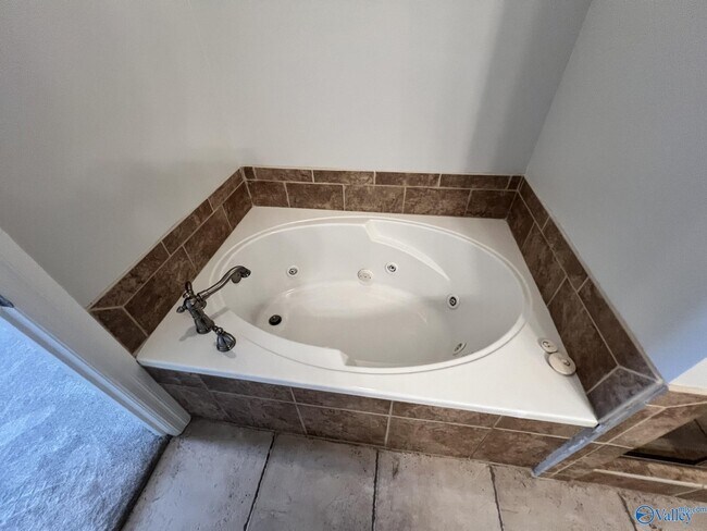 Building Photo - 445 Providence Main St NW