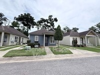 Building Photo - 119 Shallowford Dr
