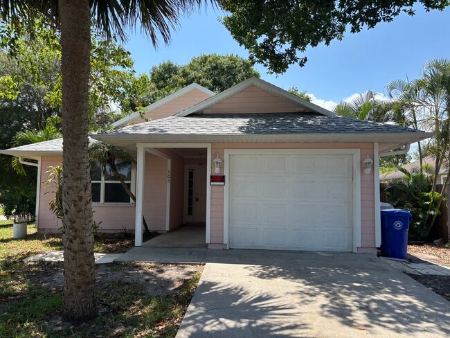 Building Photo - 505 16th Ave