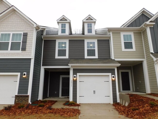 Primary Photo - Beautiful 3BR/2.5BA Townhouse located in K...