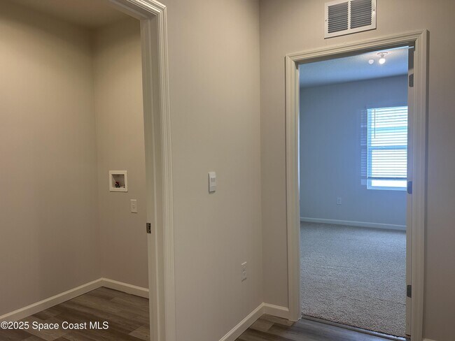 Building Photo - 2398 Angel Rd