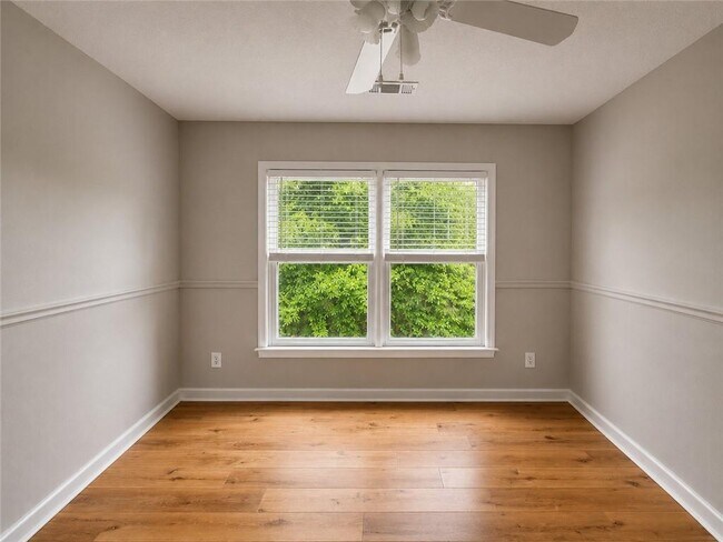 Building Photo - 6310 Barwick Ln