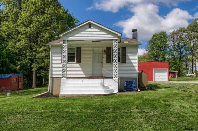Primary Photo - Coming Soon - Beautiful 3 Bedroom, 1 Bath ...