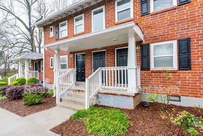 Building Photo - 1097 Westview Dr SW