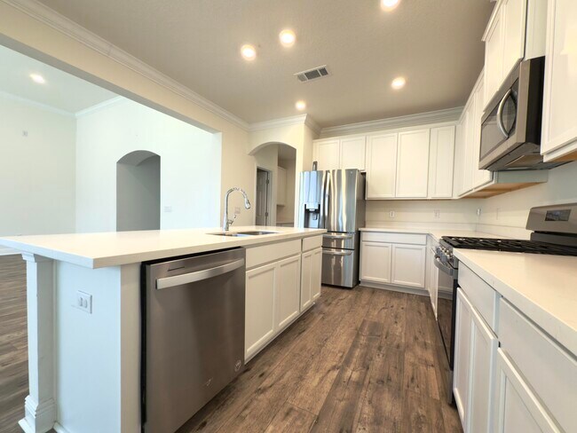 Building Photo - 296 Symphony Way