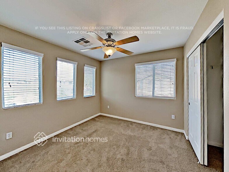 Building Photo - 9180 Giardino Villa St