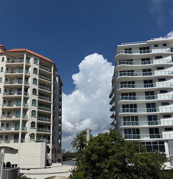 Building Photo - 3000 Granada St