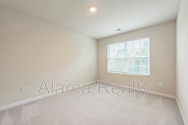 Building Photo - 14009 Castle Nook Dr