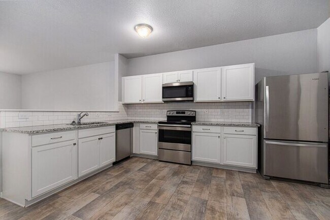 Building Photo - 5499 E Karen Ct