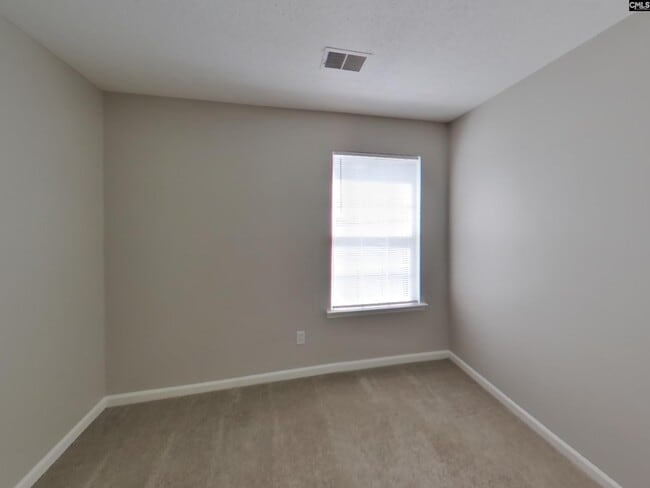 Building Photo - 108 Springway Dr