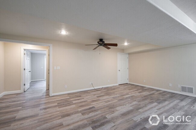 Building Photo - 3987 Lake Mountain Dr
