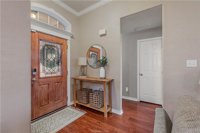 Building Photo - Beautiful 3 Bed, 2 Bath in Castlegate