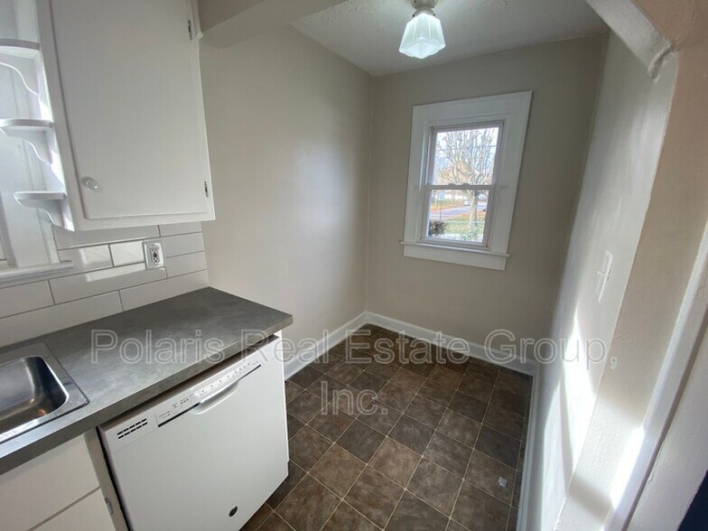 Building Photo - 1102 N Emerson Ave