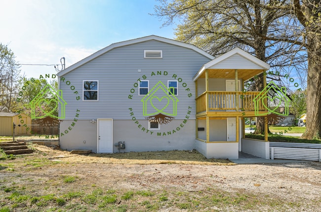 Building Photo - 2120 N Broadway Ave