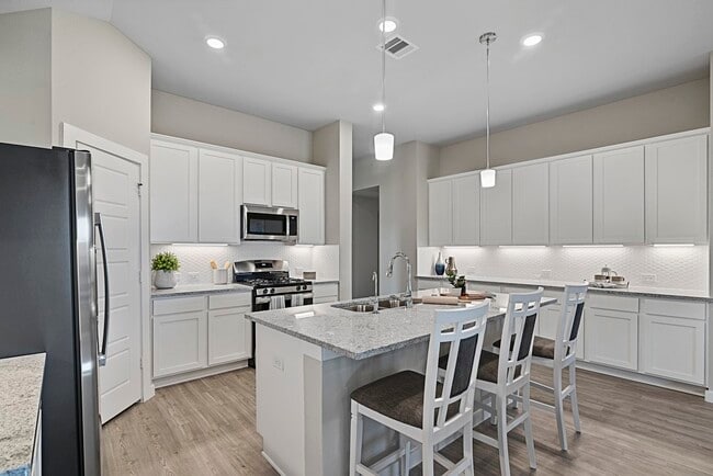 Building Photo - 21110 Bella Coral Dr