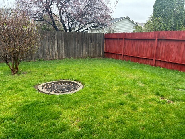 Building Photo - Single level Home on Culdesac!