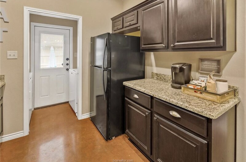 Building Photo - 3207 Papa Bear Dr