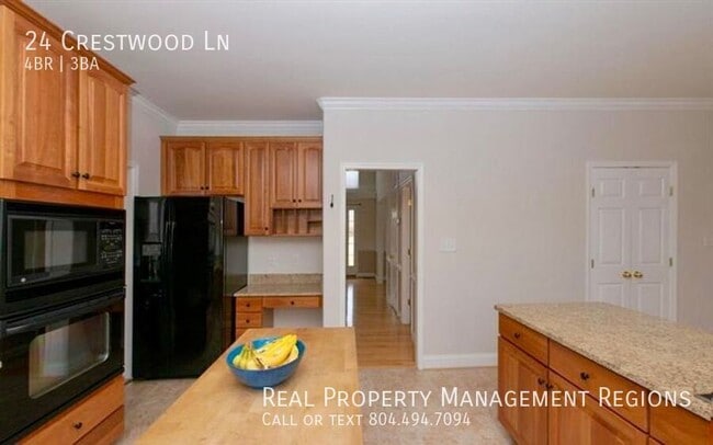 Building Photo - 24 Crestwood Ln