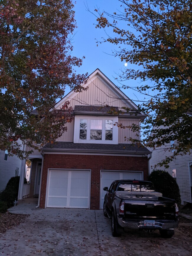 Primary Photo - 471 Pondweed Dr