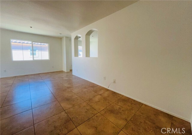 Building Photo - 15627 Lasselle St