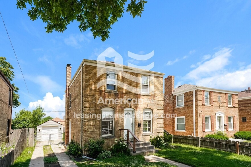 Building Photo - 2408 Webster St