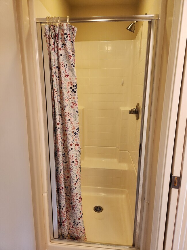 Building Photo - 5252 Balboa Arms Dr