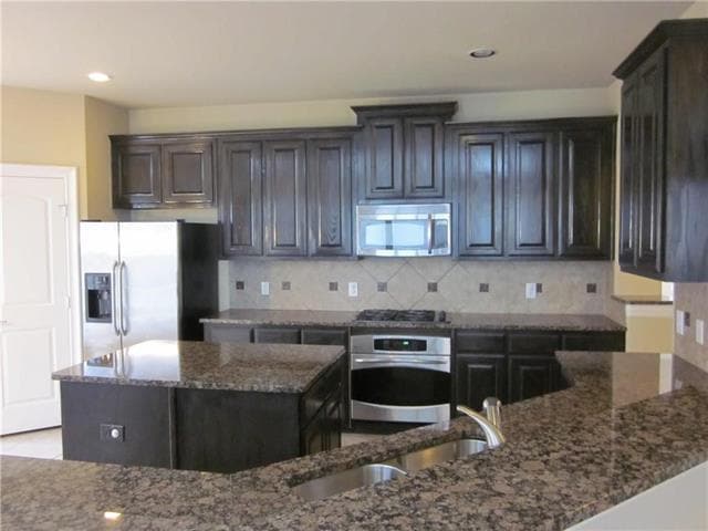 Building Photo - 13951 Veranda Ct