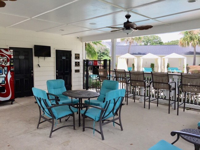 Building Photo - 2 Bedroom 1 Bath Condo at Concord West of the Ashley - West Ashley