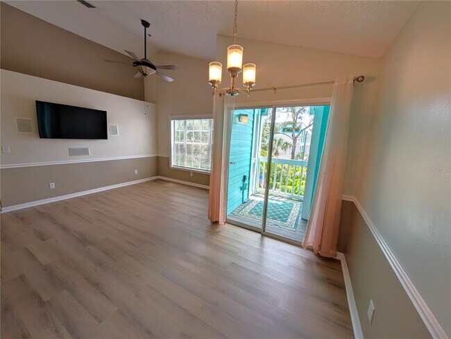 Building Photo - 3002 W Cleveland St