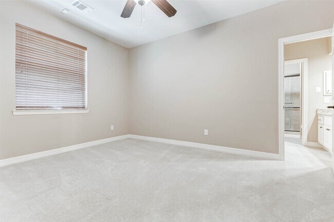 Building Photo - 1130 Wellshire Dr