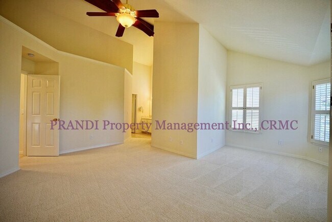 Building Photo - 14 Northview Ct