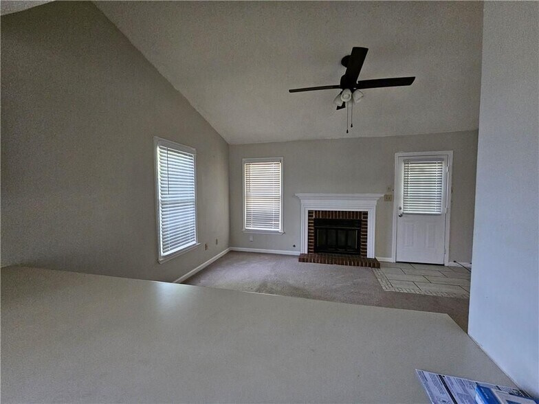 Building Photo - 4813 Hairston Pl