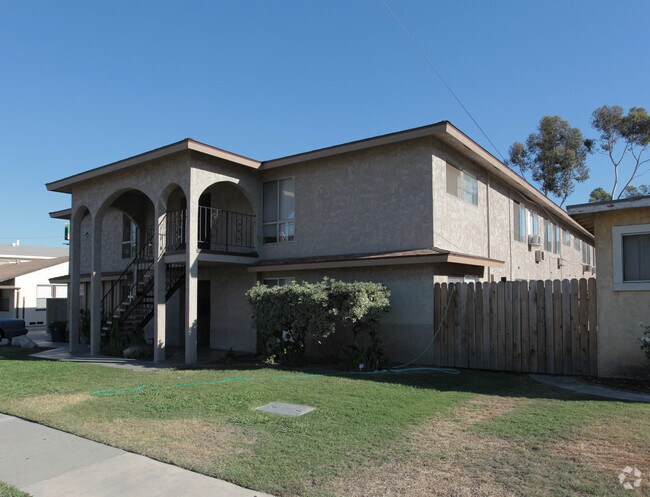 Primary Photo - 9258 Park St