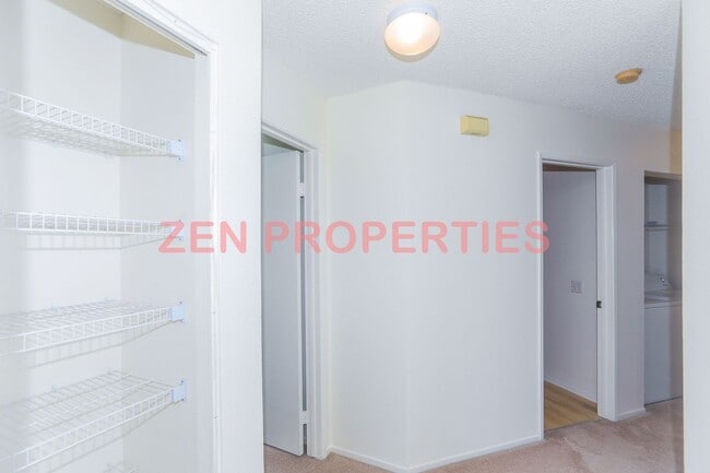 Building Photo - 2 Bedroom, 2 Bath, 2 Car Garage for rent a...