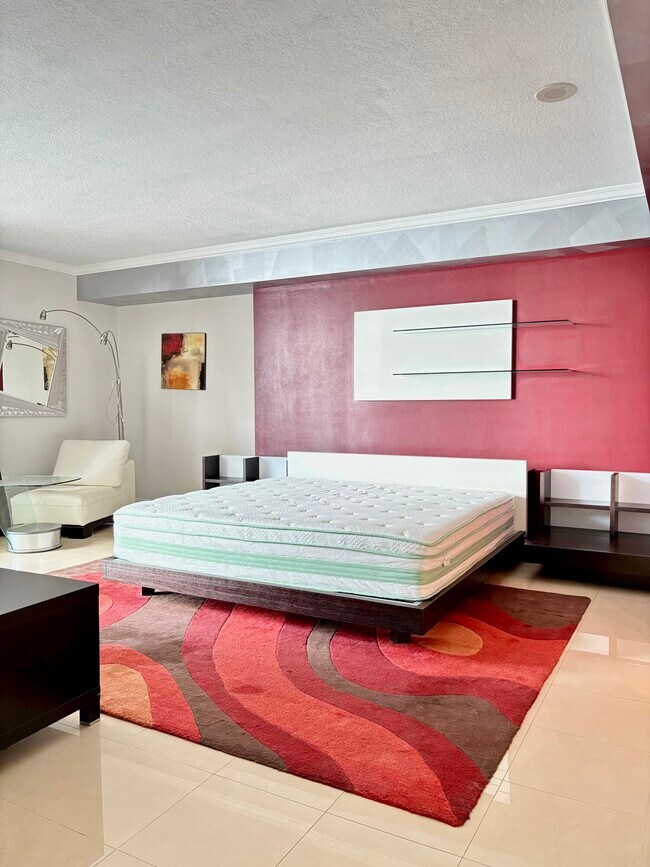 Building Photo - 3370 Hidden Bay Dr