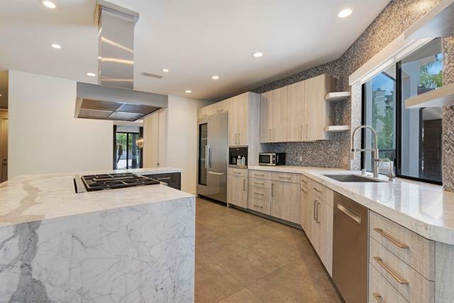 Building Photo - 410 Milagrosa Cir