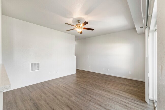 Building Photo - Orchard Land Duplexes