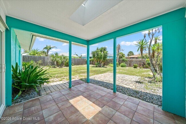 Building Photo - 5283 Palmetto Dr