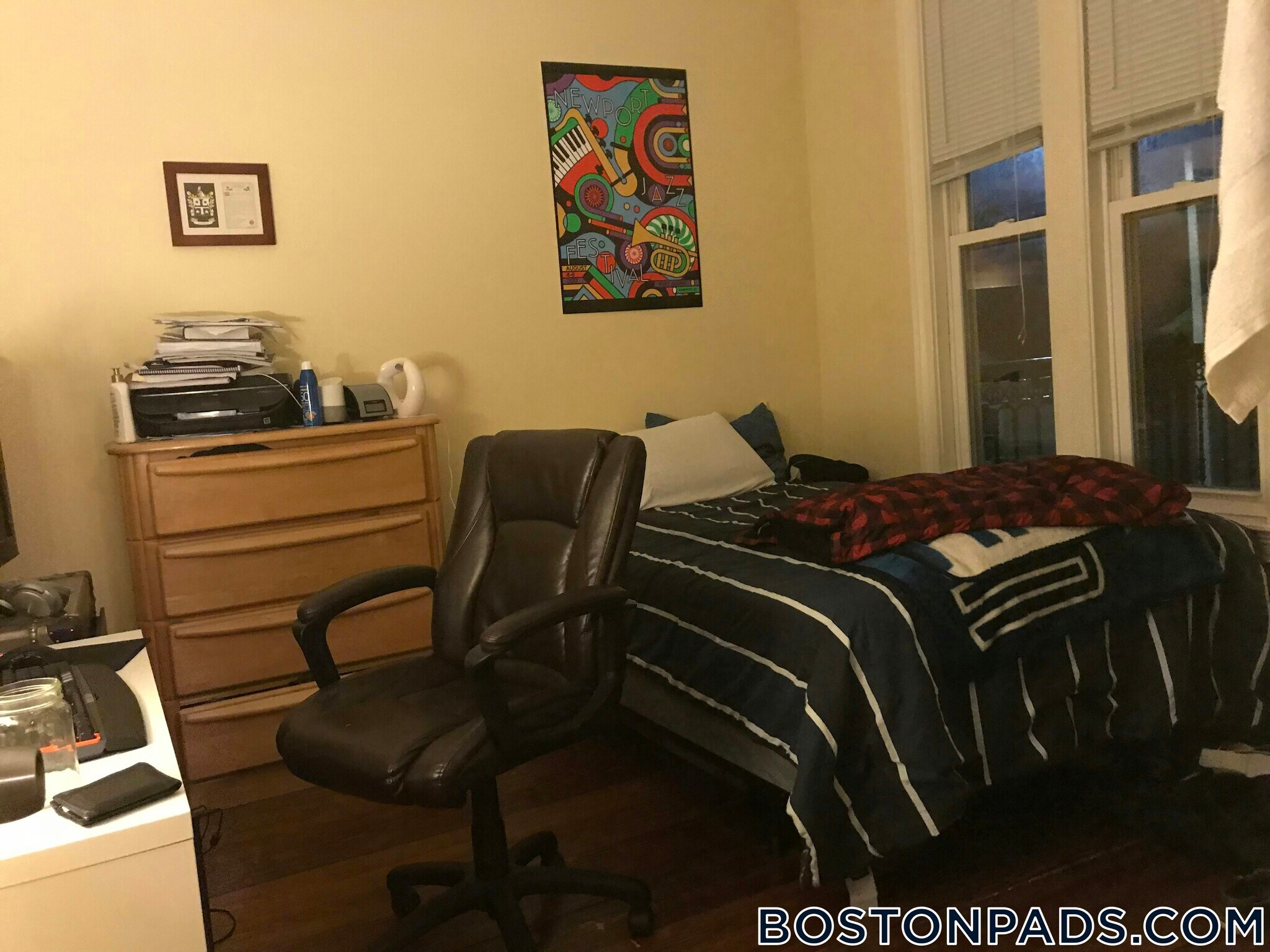 Building Photo - 731 Parker St