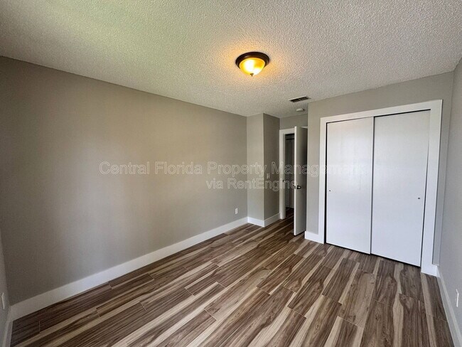 Building Photo - 13903 Timberland Dr