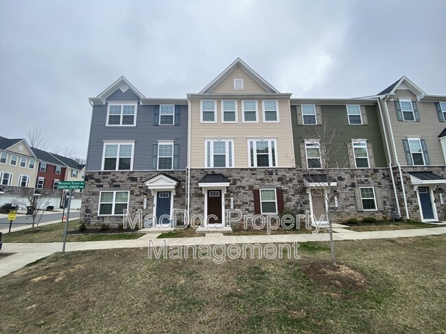 Primary Photo - 2803 Wheatland Station Way