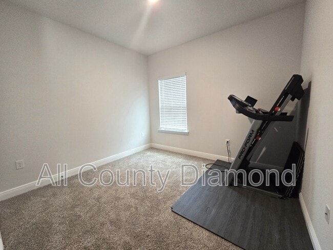 Building Photo - 4861 Sweetspire Dr