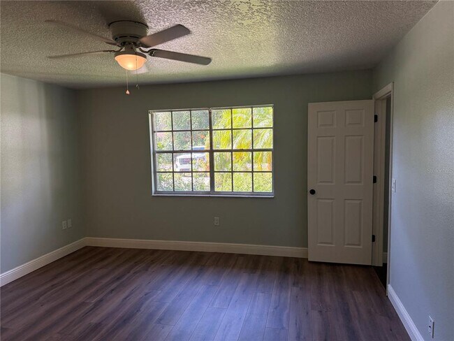Building Photo - 1155 Heidi Ct