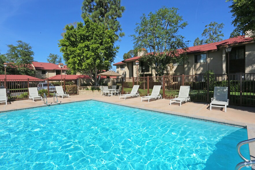 Baywood Apartments 53775403 Cochran St Simi Valley CA 93063
