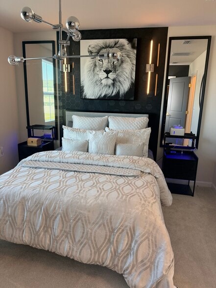 Building Photo - 7269 Statesman Blvd