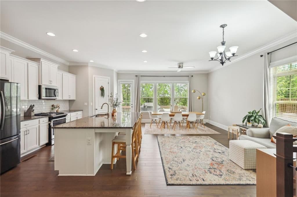 Building Photo - 1007 Edgemont Dr