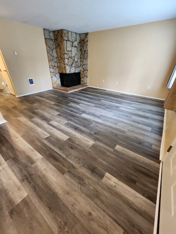 Building Photo - 1409 NE 143rd Ave