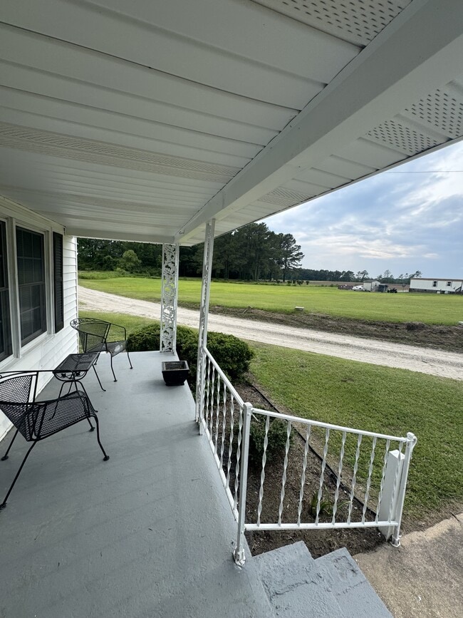 Building Photo - 1495 Eli Bowen Rd