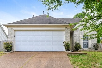 Building Photo - 1108 Red Fern Cir W