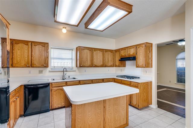 Building Photo - 8305 Camden Ct